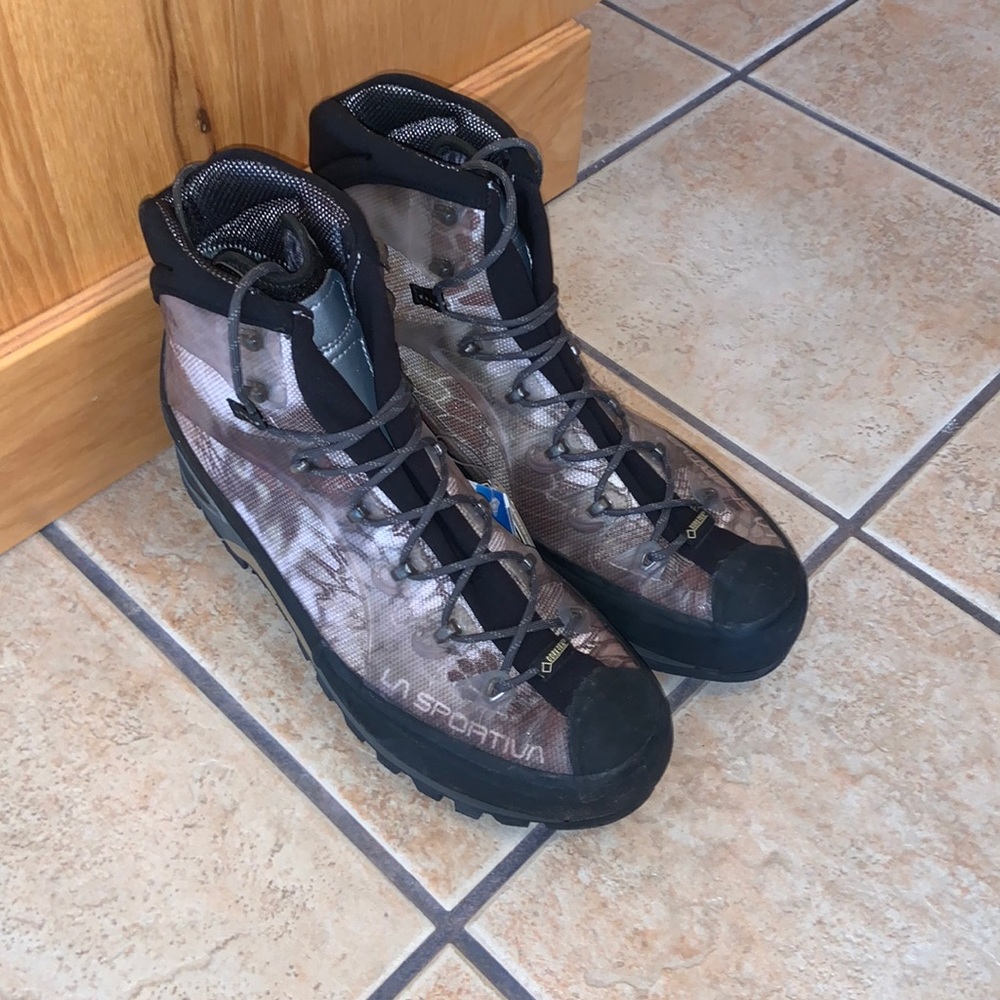 La Sportiva Trango Cube GTX Mountaineering Boots Mens-New